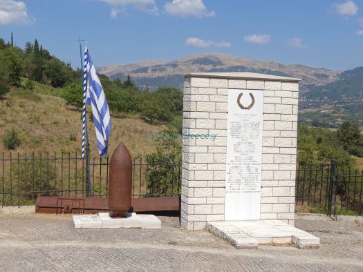 Trechlo - Lapata - War Memorial