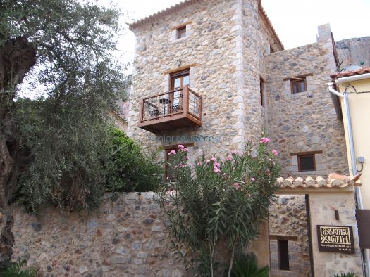 South Kinouria- Leonidio- Hiotis guesthouse