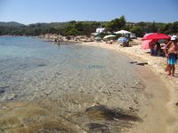 Lagonissi beach attracts many visitors and is ideal for families