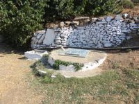 Cyclades - Kythnos - Loutra - well