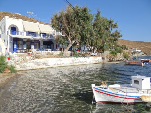 Cyclades - Kythnos - Saint Stefanos - tavern