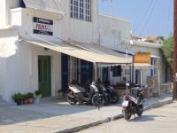 Cyclades - Kythnos - Loutra - Rent a Moto