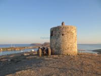 Lesser Cyclades - Schinoussa - Windmill