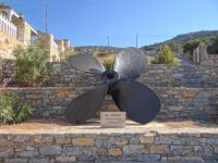 Lesser Cyclades - Mersini - Schinoussa - Monument