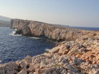 Lesser Cyclades - Donoussa - Spilia tou Tichou
