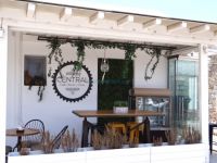 Mykonos- Vrisi- Central cafe