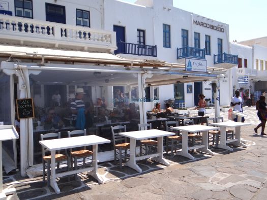 Mykonos- Chora- En Plo cafe restaurant