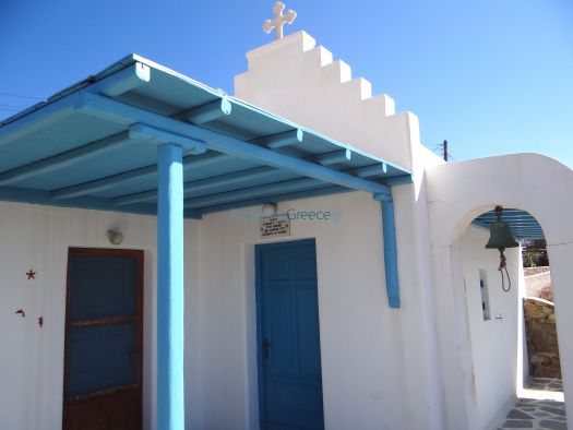 Mykonos- Ntoumpakia- Small church