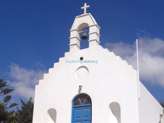 Mykonos- Lino- Small church