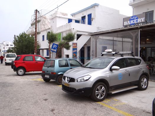 Cyclades - Serifos TAXI parking
