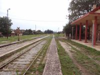 The train line Thessaloniki-Alexandroupoli passes through Rodopoli