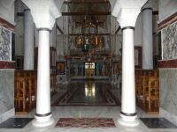 Το εσωτερικό του ναού στο Ιερό Ησυχαστήριο Τιμίου Προδρόμου 