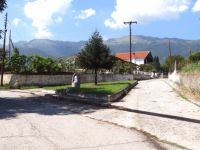 The small village Kalochori, between Kastanoussa and Platanakia