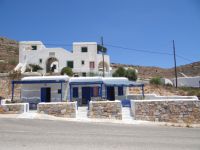 Cyclades - Sikinos - Flora Rooms