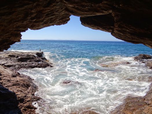 Cyclades - Sikinos - Saint Panteleimon Beach - Sea Cave