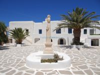 Cyclades - Sikinos - Kastro - War Monument