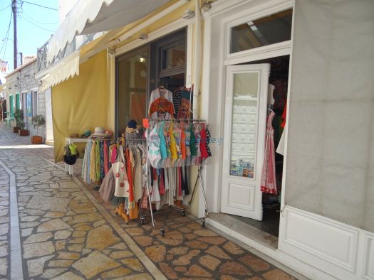 Argosaronikos - Spetses - Clothes Store