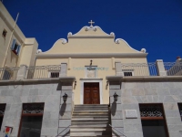 Ο καθολικός ναός της Ευαγγελίστριας στη συνοικία Βαπόρια