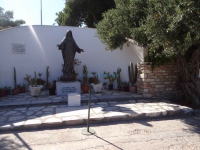 Small statue in honor of the Virgin Mary in the courtyard of Panagia Faneromeni