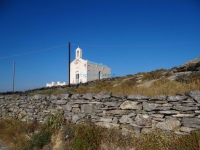 Chapel in the settlement Amygdalo in north Syros
