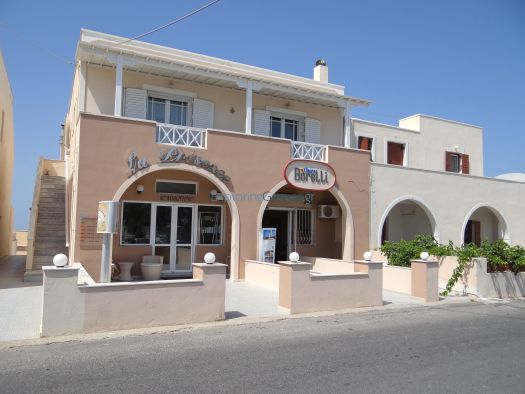 Cyclades - Santorini - Pirgos - Hairdressing - La Presence