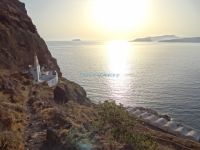 Cyclades - Santorini - Path to Plaka thermal Spa