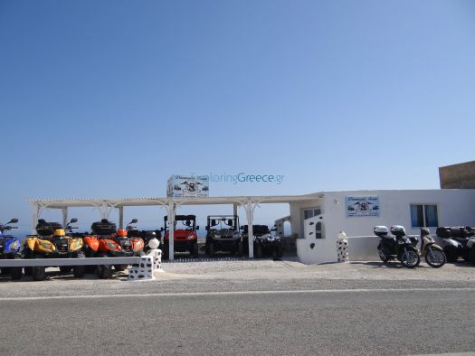 Cyclades - Santorini - Akrotiri - Diamantis team Rent a Moto