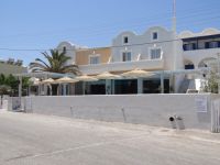 Cyclades - Santorini - Monolithos - Memories Café
