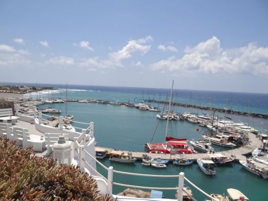 Cyclades - Santorini - Vlychada