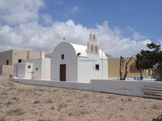 Cyclades - Santorini - Exomitis - Small Church