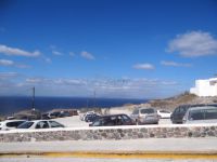 Free Parking in Oia