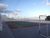 Γήπεδο τέννις και μπάσκετ